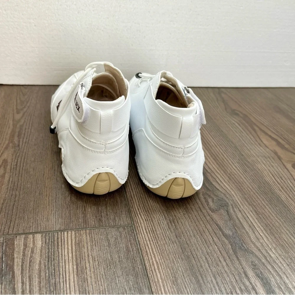 LDECK White High-Top Sneakers